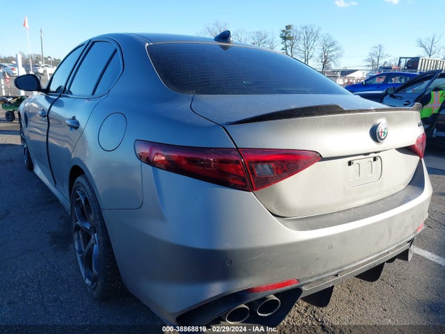 ZARFAMEV5K7614142 Alfa Romeo Giulia Quadrifoglio Rwd