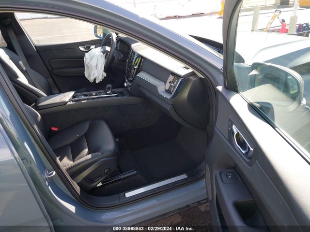 YV4L12RK8P1271772 Volvo Xc60 B5 Core
