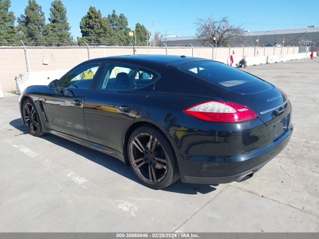 2011 PORSCHE PANAMERA WP0AA2A77BL012091 Photo 2