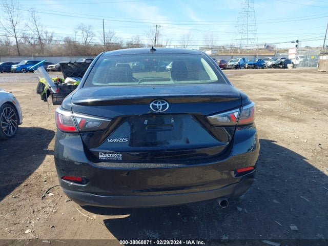 Toyota YARIS LE 2019 3MYDLBYV1KY521243 Image 16