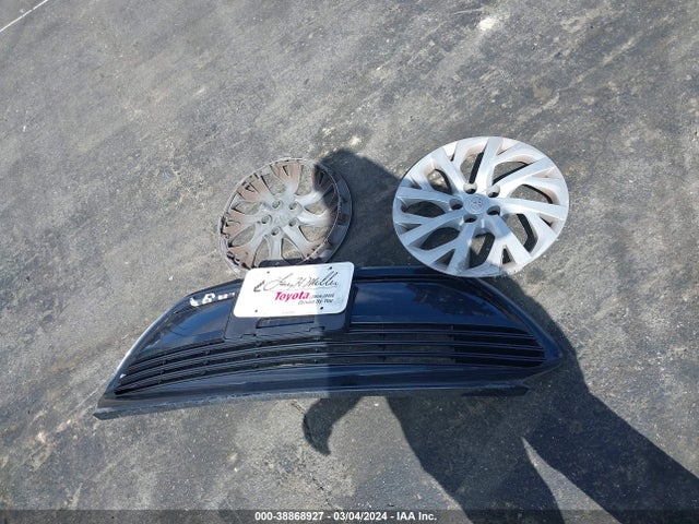 Toyota COROLLA LE 2019 2T1BURHEXKC232244 Image 12