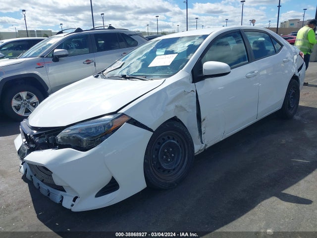 Toyota COROLLA LE 2019 2T1BURHEXKC232244 Image 2