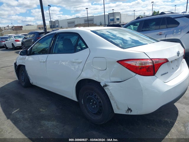 Toyota COROLLA LE 2019 2T1BURHEXKC232244 Image 3