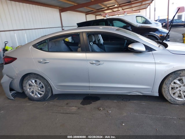 Hyundai ELANTRA SE 2019 5NPD74LF6KH473203 Image 13