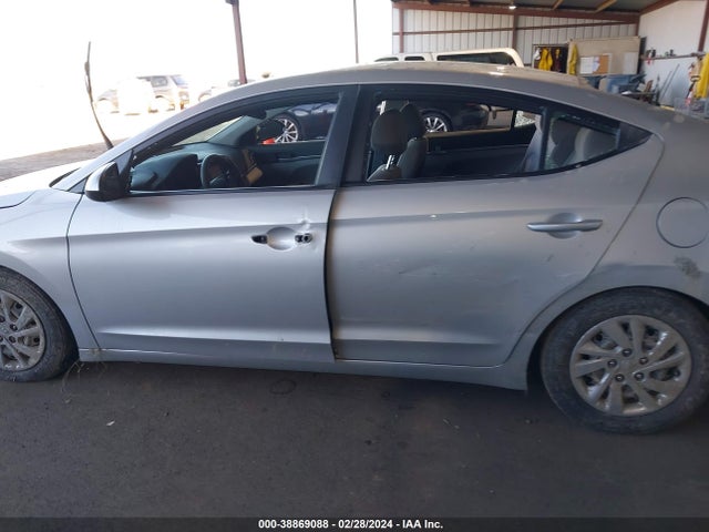 Hyundai ELANTRA SE 2019 5NPD74LF6KH473203 Image 14