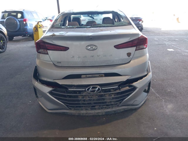 Hyundai ELANTRA SE 2019 5NPD74LF6KH473203 Image 16