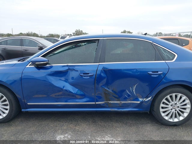1VWBT7A3XGC021896 Volkswagen Passat 1.8t Se