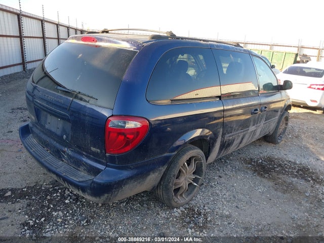 2005 DODGE GRAND CARAVAN SXT VIN: 2D4GP44L75R599663
