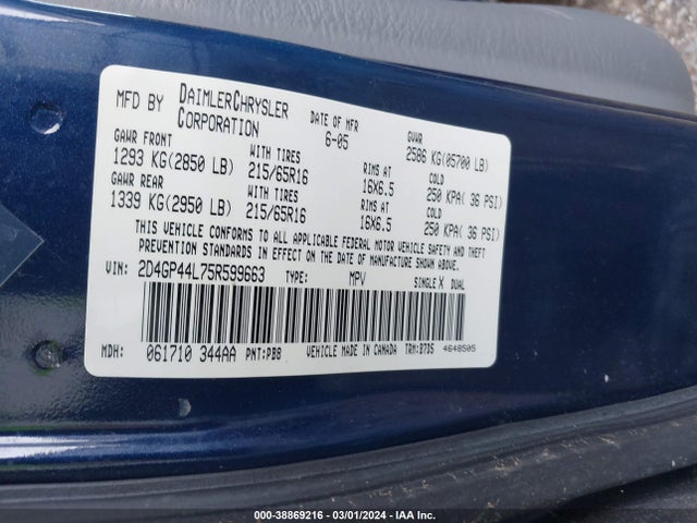 2005 DODGE GRAND CARAVAN SXT VIN: 2D4GP44L75R599663