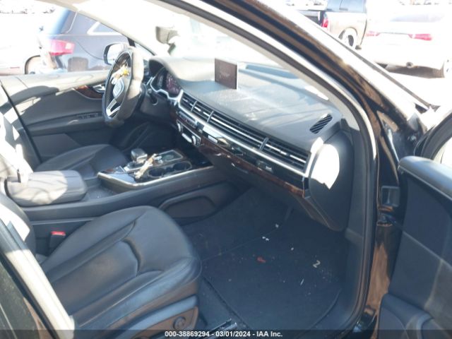 WA1VAAF7XHD026083 Audi Q7 3.0t Premium