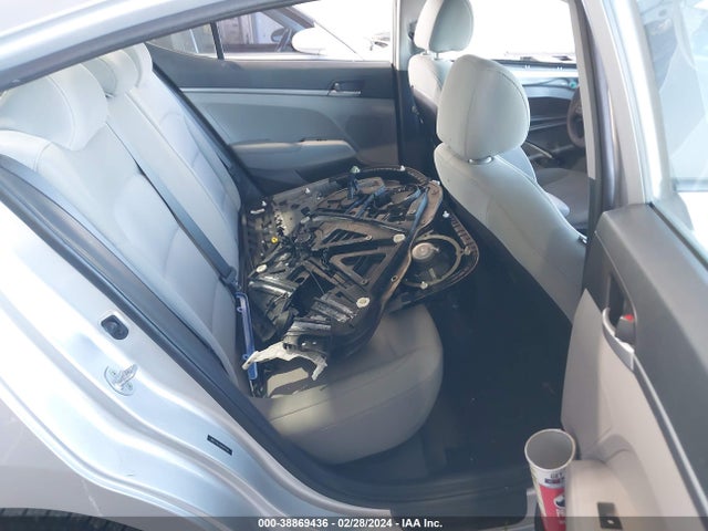 Hyundai ELANTRA SE 2017 5NPD74LF0HH087188 Image 8