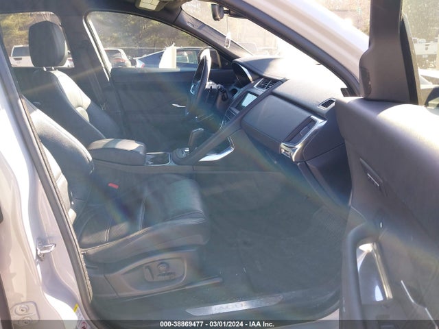 2020 JAGUAR E-PACE SADFK2FX3L1Z83831 Photo 4
