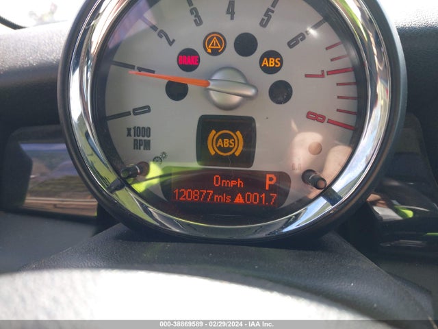 2008 MINI COOPER S WMWMF73578TV33650 Photo 6