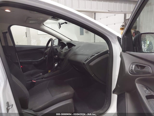 Ford FOCUS S 2015 1FADP3E20FL257150 Image 5