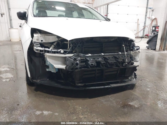 Ford FOCUS S 2015 1FADP3E20FL257150 Image 6