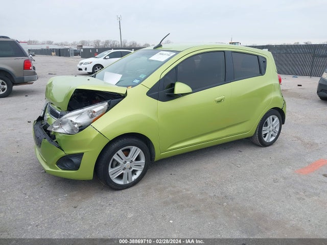 Chevrolet Spark 1lt Auto 2014 KL8CD6S97EC424628 Image 2