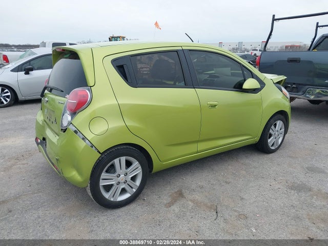 Chevrolet Spark 1lt Auto 2014 KL8CD6S97EC424628 Image 4