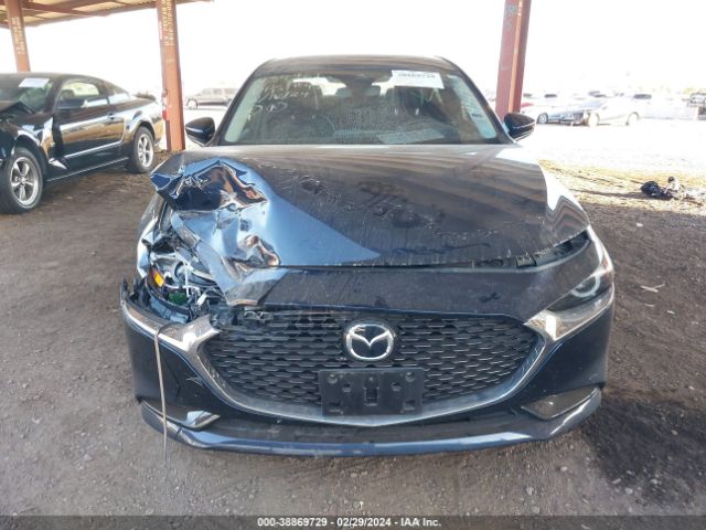 3MZBPAEM7KM101555 Mazda Mazda3 Premium Package