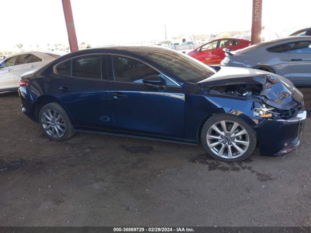 3MZBPAEM7KM101555 Mazda Mazda3 Premium Package