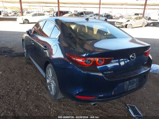 3MZBPAEM7KM101555 Mazda Mazda3 Premium Package