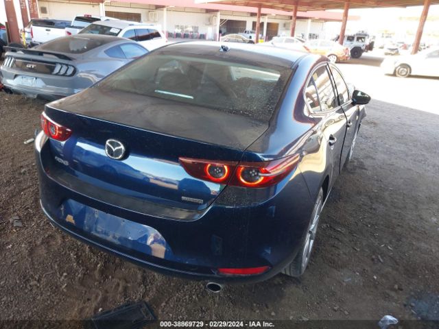 3MZBPAEM7KM101555 Mazda Mazda3 Premium Package