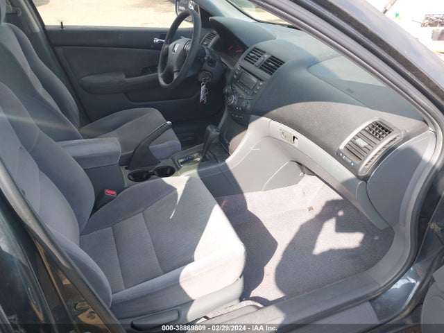 2004 HONDA ACCORD 2.4 LX VIN: JHMCM56344C024112