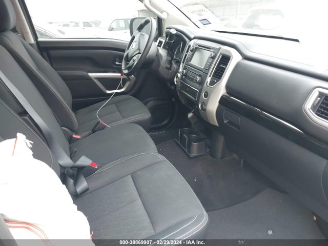 Nissan TITAN SV 2019 1N6AA1EK5KN504855 Image 5