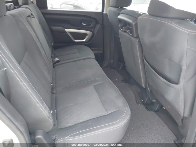 Nissan TITAN SV 2019 1N6AA1EK5KN504855 Image 8