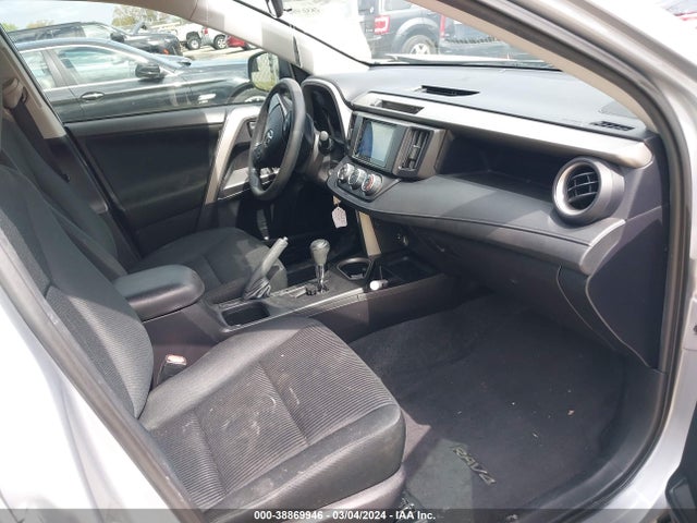 Toyota RAV4 LE 2017 2T3ZFREV4HW357140 Image 5