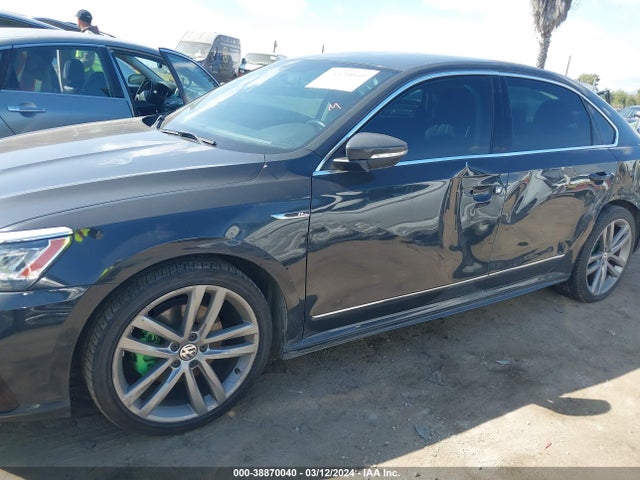 1VWDT7A36HC042271 Volkswagen Passat 1.8t R-line