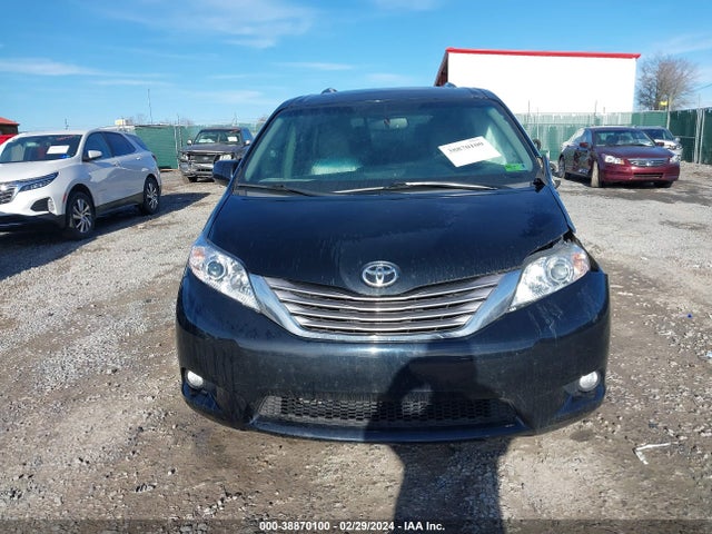 Toyota Sienna Xle 7 Passenger 2017 5TDDZ3DC8HS177854 Image 12