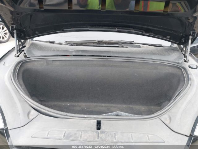 5YJXCBE26KF182755 Tesla Model X 100d/75d/long Range