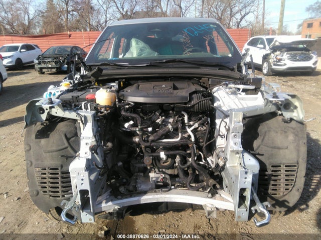 1C4RJHDG1N8561245 Jeep Grand Cherokee Overland 4x4