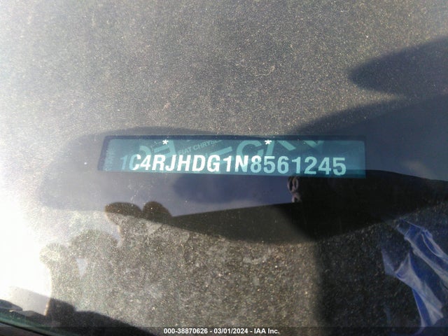 1C4RJHDG1N8561245 Jeep Grand Cherokee Overland 4x4