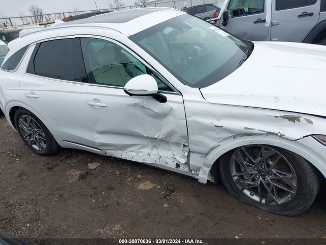 Genesis Gv70 2.5t Awd 2023 KMUMADTB8PU139098 Image 13