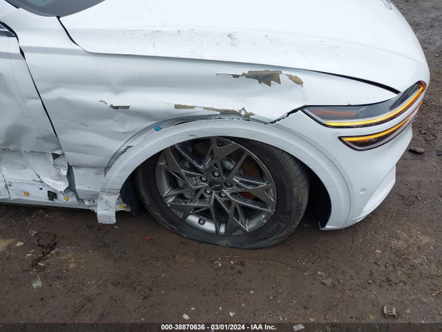 Genesis Gv70 2.5t Awd 2023 KMUMADTB8PU139098 Image 17