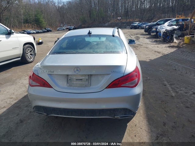 Mercedes-Benz CLA 250 2018 WDDSJ4EB8JN582043 Image 16