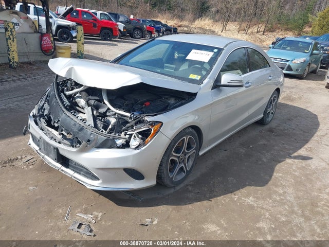 WDDSJ4EB8JN582043 Mercedes-Benz CLA 250