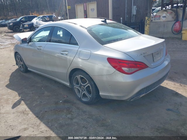 WDDSJ4EB8JN582043 Mercedes-Benz CLA 250