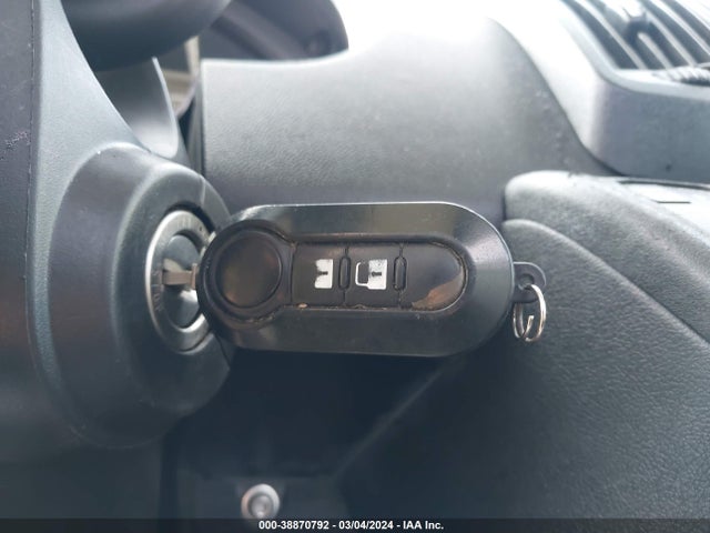 RAM Promaster 3500 Cab Low Roof 2019 3C7WRVFG7KE564890 Image 10