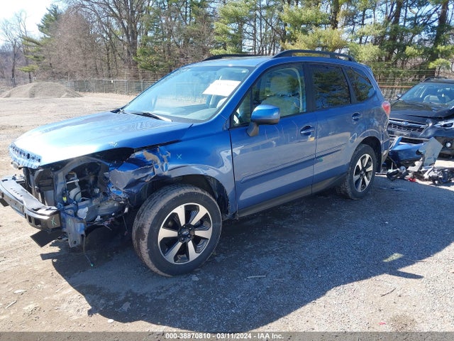 Subaru Forester 2.5i Premium 2017 JF2SJAGC2HH446290 Image 2