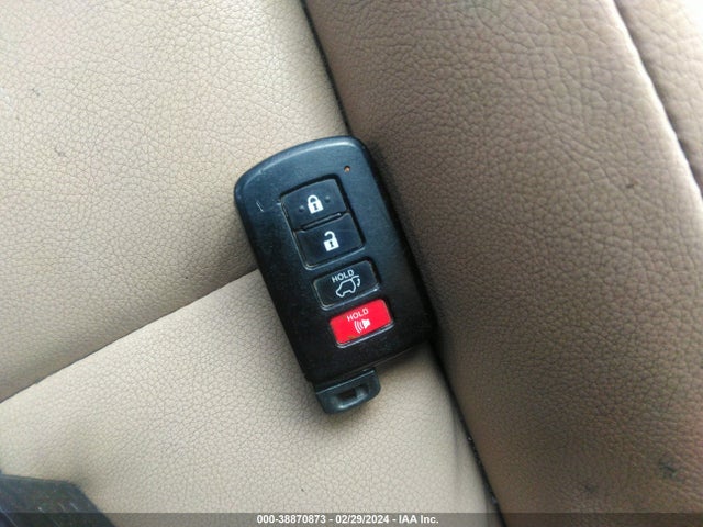Toyota Rav4 Limited 2015 JTMYFREV9FD072794 Image 11