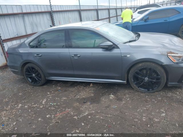 1VWAA7A39JC016343 Volkswagen Passat 2.0t R-line/2.0t S