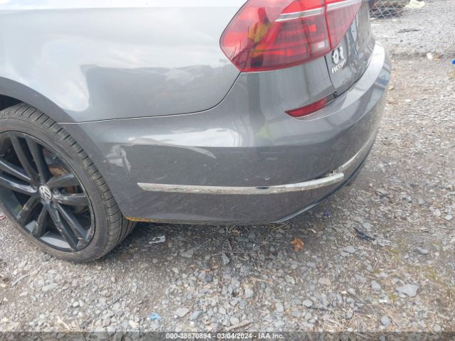 1VWAA7A39JC016343 Volkswagen Passat 2.0t R-line/2.0t S