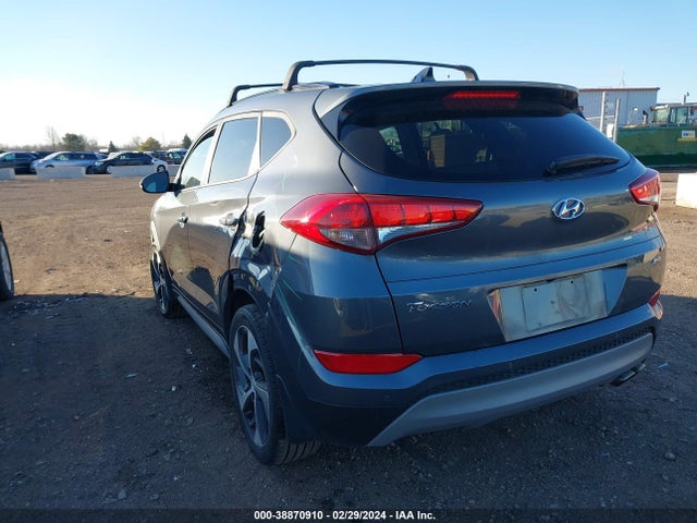 Hyundai Tucson Value 2018 KM8J3CA24JU754814 Image 3