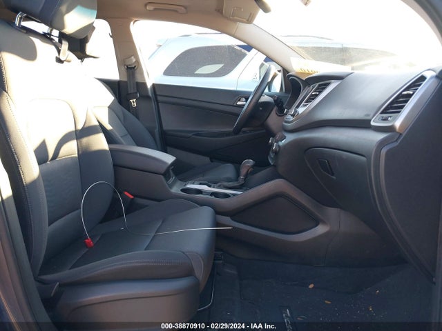 Hyundai Tucson Value 2018 KM8J3CA24JU754814 Image 5