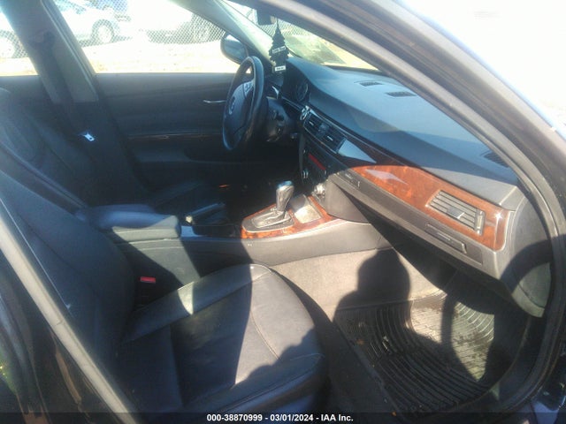 2011 BMW 328I XDRIVE VIN: WBAPK7C54BA820083