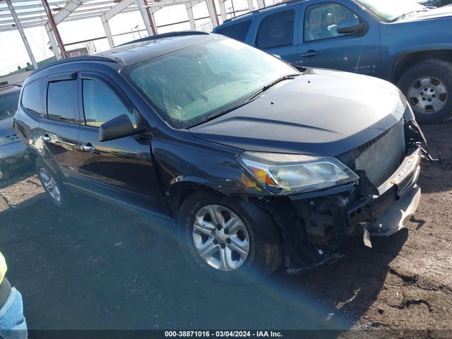 Chevrolet Traverse Ls 2015 1GNKRFED8FJ155905 main image