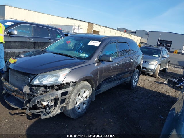 Chevrolet Traverse Ls 2015 1GNKRFED8FJ155905 Image 2