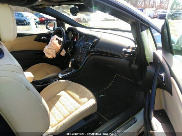 W04WT3N50GG085926 Buick Cascada Premium